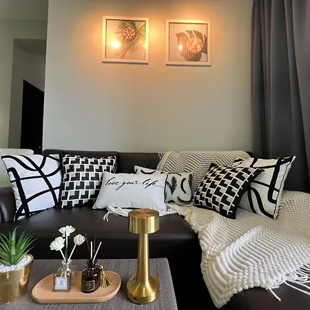 Riverview 8Pax 3Br In Kbtown Ps4, Netflix A-6-3 Kota Bharu Exterior photo