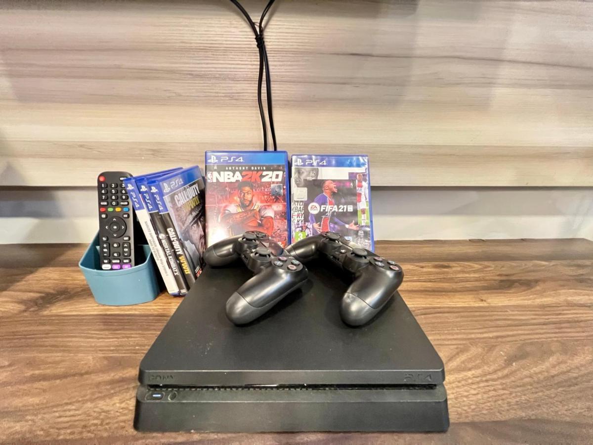 Riverview 8pax 3br In Kbtown Ps4, Netflix A-9-3