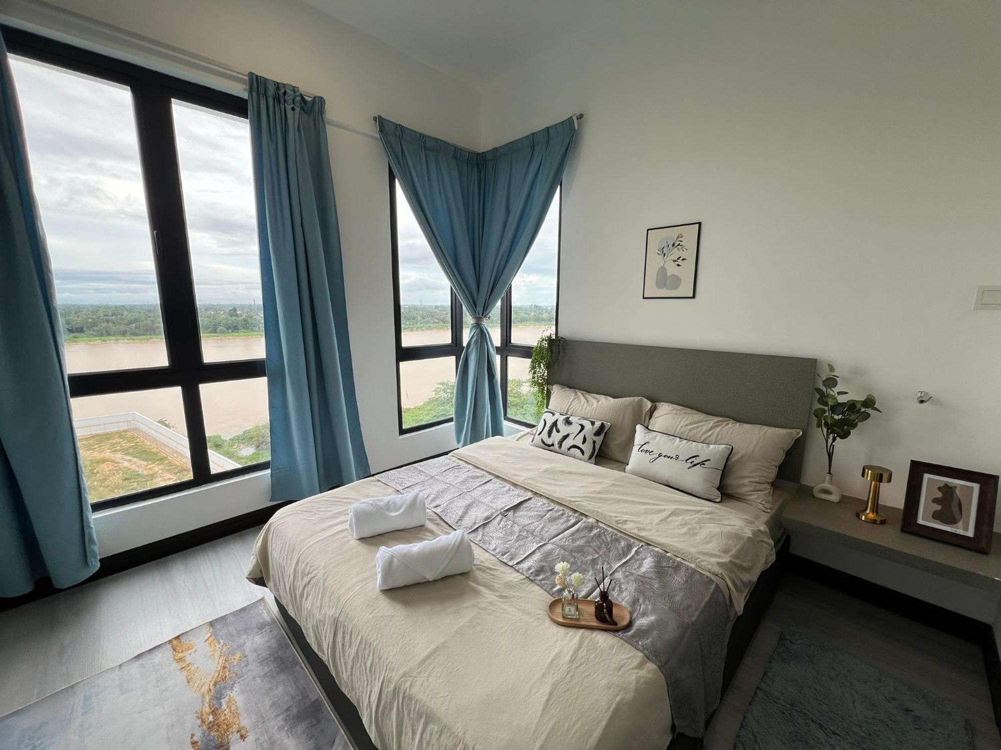 Riverview 8pax 3br In Kbtown Ps4, Netflix A-6-3 Apartment Kota Bharu